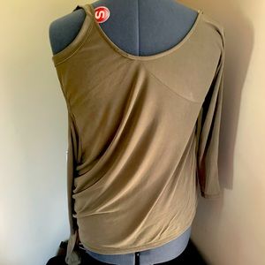 NWT South Moon Under Cold Shoulder -Medium/Olive